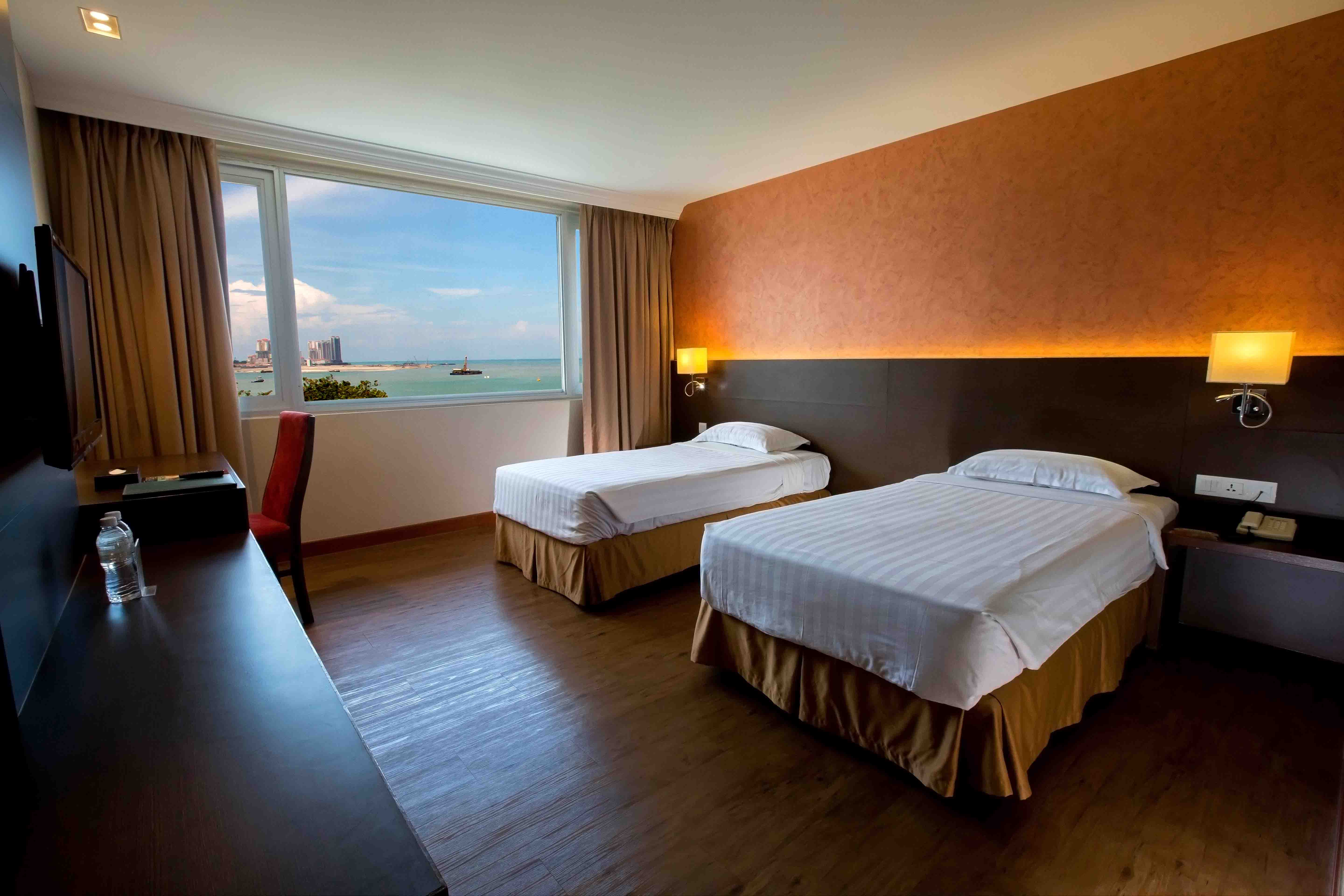 Image 71: Superior Room